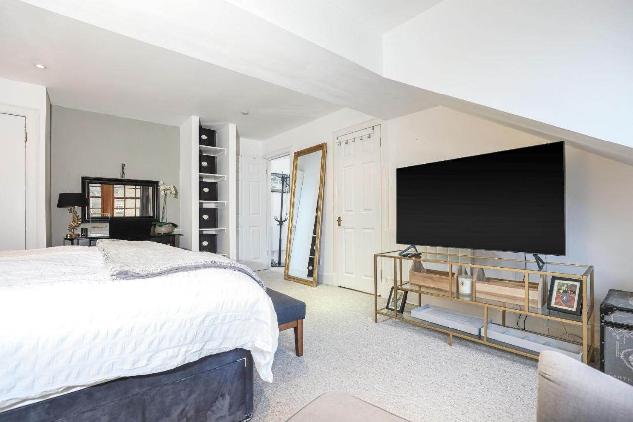 Luxury 3 Bed Royal Mile Apartment Edinburgh Exterior photo