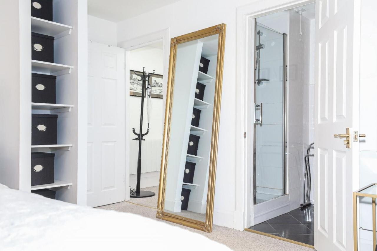 Luxury 3 Bed Royal Mile Apartment Edinburgh Exterior photo