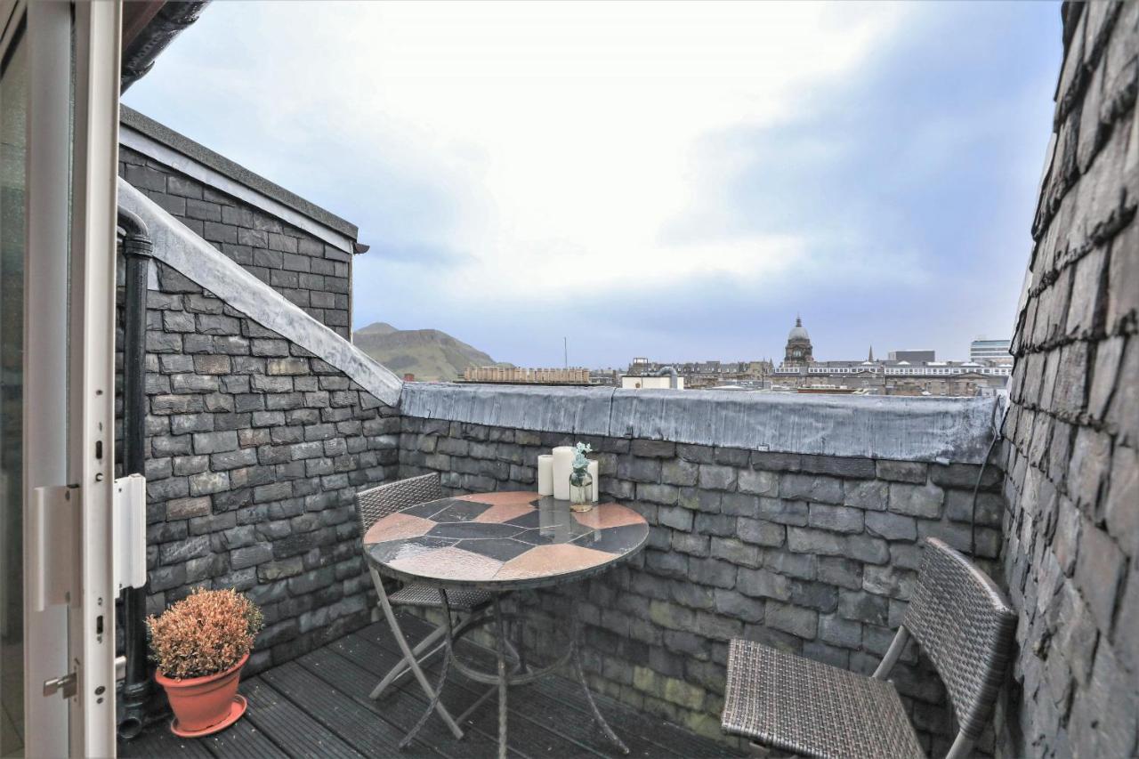 Luxury 3 Bed Royal Mile Apartment Edinburgh Exterior photo