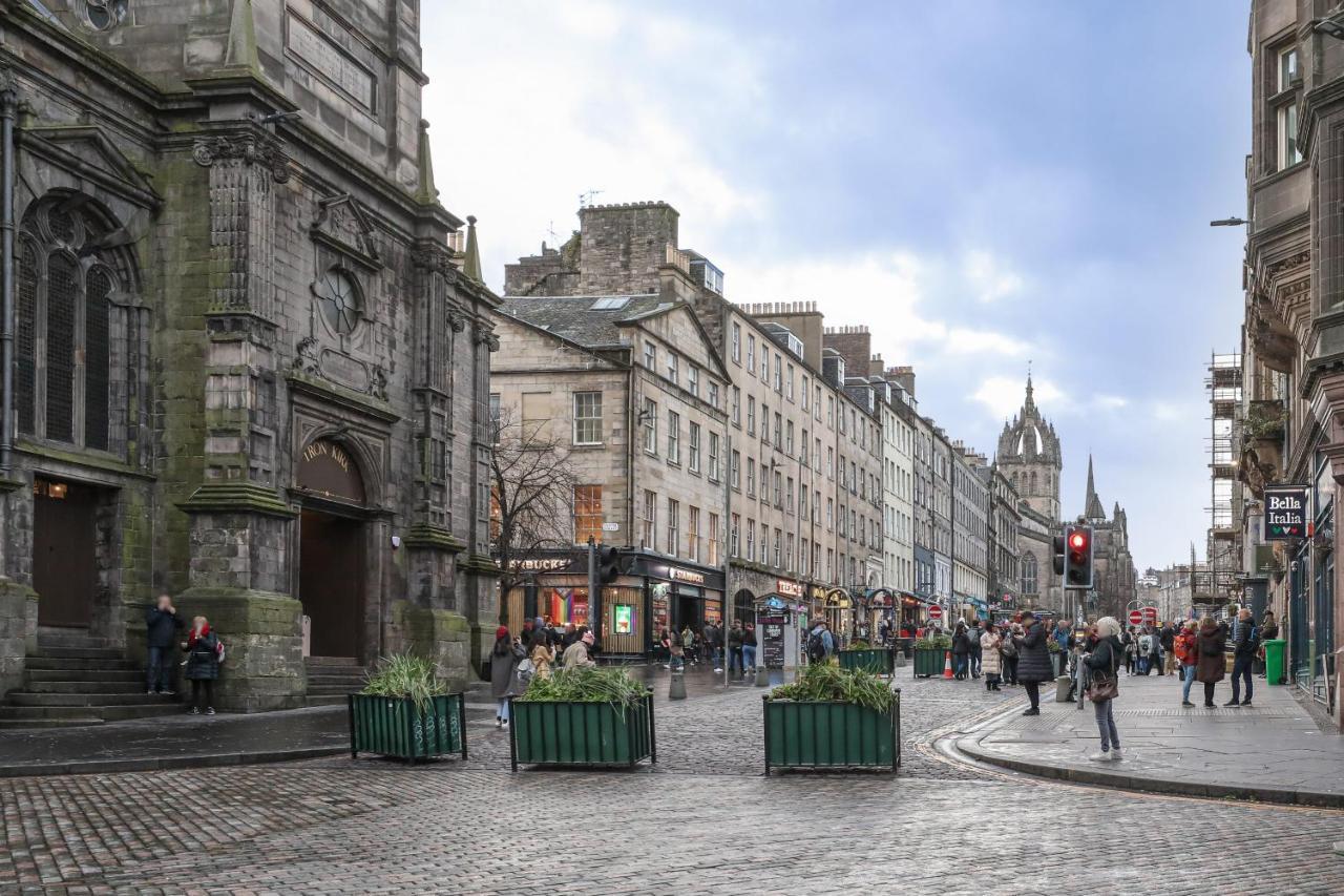 Luxury 3 Bed Royal Mile Apartment Edinburgh Exterior photo