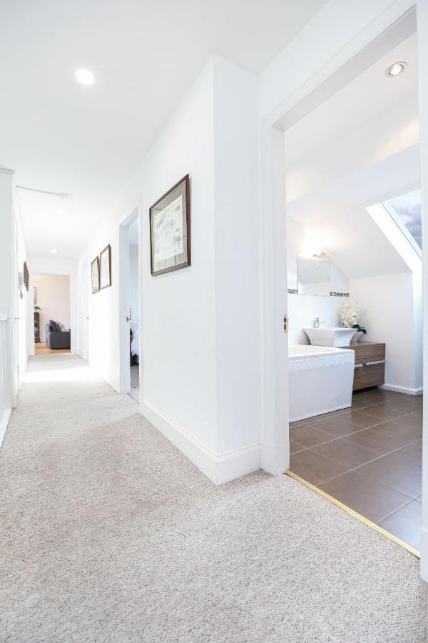 Luxury 3 Bed Royal Mile Apartment Edinburgh Exterior photo