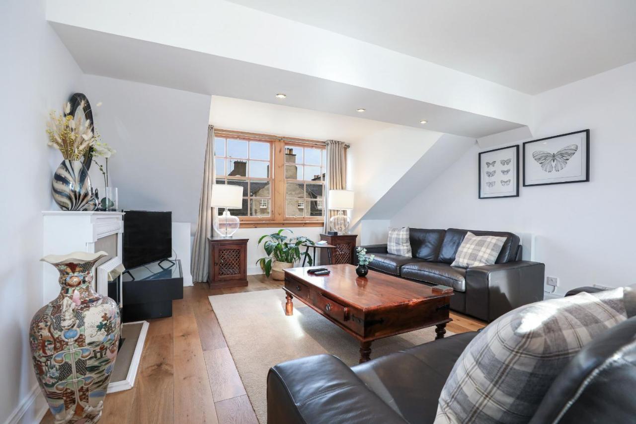 Luxury 3 Bed Royal Mile Apartment Edinburgh Exterior photo