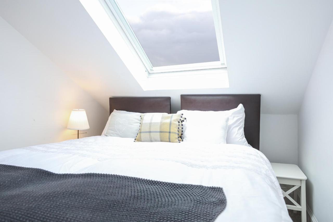 Luxury 3 Bed Royal Mile Apartment Edinburgh Exterior photo